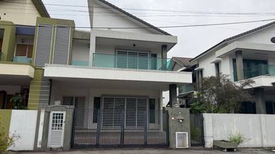 Semi-Detached-House-for-rent-Ipoh-Perak