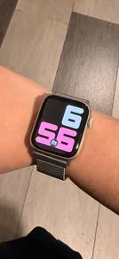 URGENT Apple Watch SE 3 Brand New!