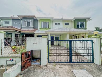 Double Storey Terrace, Taman Kenanga, Bandar Baru Salak Tinggi, Sepang