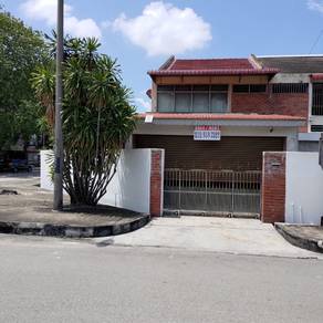 Taman Selat corner terrace house for sale
