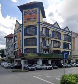 GROUND FLOOR 3,400 SQ FT | OPPOSITE Mc DONALD’S SUNWAY MENTARI