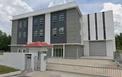 Kaw Perindustrian Kundang - Rawang - 3-sty Semi-D - Brand New