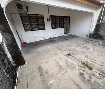 Pengkalan/Station 18/1 Storey /Fully Furnish/Fully Extended/Auto Gate