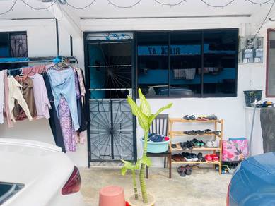 Flat Taman Ungku Tun Aminah Skudai 494 sqft 2B 1BR Freehold