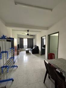 Iris Apartment 2R1B F/F Taman Desa