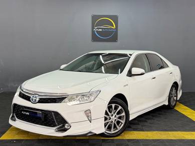 Toyota CAMRY 2.5 HYBRID LUXURY / BODYKIT / JBL