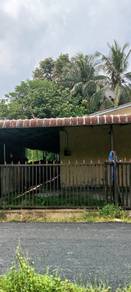 Rumah tepi jalan padang pak amat