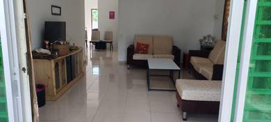 Taman Gunung Emas- 1 sty semi detached