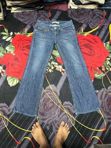 seluar jeans perempuan uniqlo saiz 31