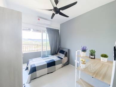 Female Room for Rent | Walk to LRT | Fully Furnished + Free WiFi