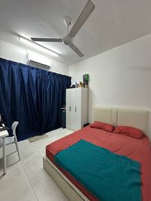 Spacious Balcony Room for rent, THE GOLDEN TRIANGLE CONDOMINIUM, RELAU