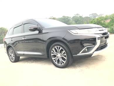 Mitsubishi OUTLANDER 2.0 AWD(A)LEATHER SEA/PUSH ST