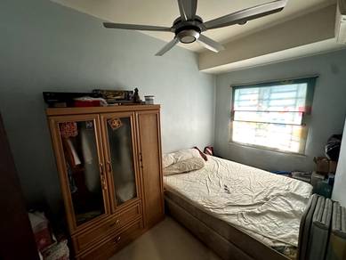 2-storey Terraced House in Alma