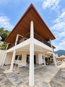 Double-Story Seaview Bungalow in Tanjung Bungah.