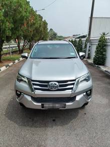 Toyota FORTUNER 2.4 VRZ 4X4 2GD-FTV (A)