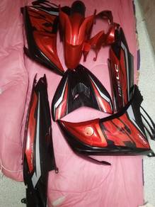 lc135 cover set merah 