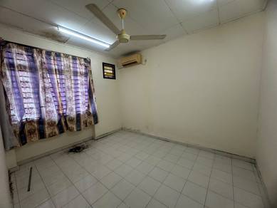 KULAI bandar Putra Jalan LEGENDA L.C M HOUSE FULL LOAN