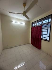 KULAI bandar Putra Jalan LEGENDA L.C M HOUSE FULL LOAN