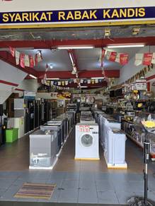 For sale 3-Storey shoplots (side-by-side) @ Padawan