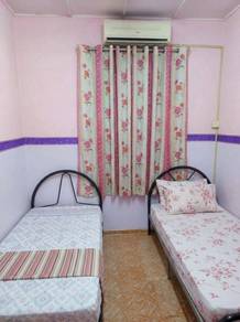 Room For Rent - Taman TTDI Jaya
