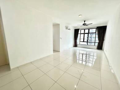 D summit / Booking Rm500 / Super Below Market / Low Deposit