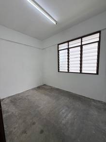Taman Perling Flat for Sale
