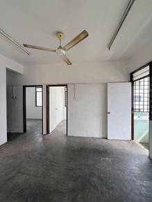 Flat Taman Perling