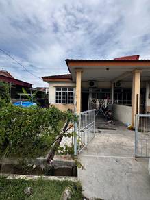 Rumah Semi D Setingkat Partially Furnished di Taman Desa Aman
