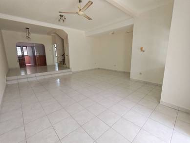 For Rent 2300 New refurbished 2.5storey Perling Taman Permata