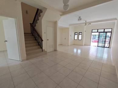 For Rent 2300 New refurbished 2.5storey Perling Taman Permata