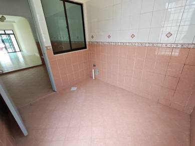 For Rent 2300 New refurbished 2.5storey Perling Taman Permata