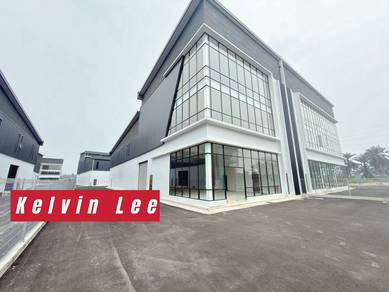 2.5 Storey Semi-D Factory at Valdor near to Batu Kawan for Rent