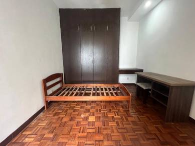 CASA DAMANSARA 2 , 1150SF BLOCK A Parking 2 , partly furnished