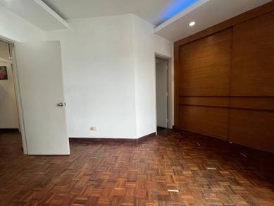 CASA DAMANSARA 2 , 1150SF BLOCK A Parking 2 , partly furnished