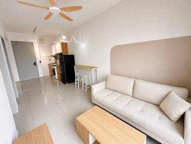 2 Rooms Fully Furnished Unit! ONE EQUINE SERI KEMBANGAN TAMAN EQUINE!