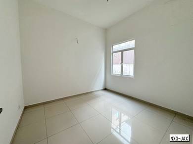 Facing Open!! 3 Storey Semi D With Private Lift @ Canary Garden