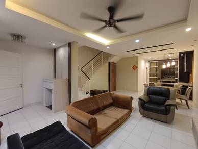 Taman Desa Tebrau 2 storey house for Rent