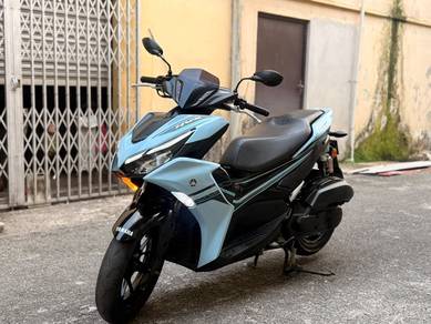 feature ad PROMO low km Yamaha NVX 155 v2 abs NX155 full loan