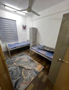 Flat Larkin Perdana