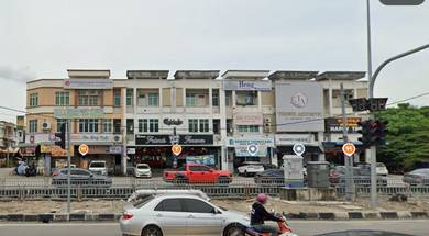 3 Storey Shoplot nearby Jalan Ong Yi How For Sale