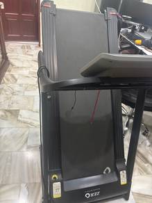 Second-Hand Treadmill for Sale – Good Condition!