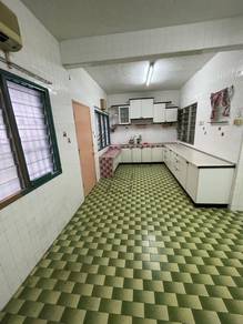 Kajang Double Storey, Near to Town, 5 Beds