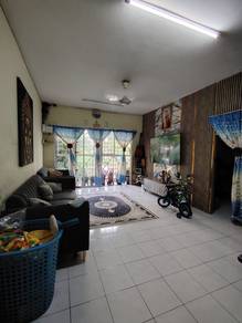 Batu Caves Desa Putra Apartment