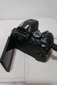 Nikon D5300 DSLR + 18-55mm Lens