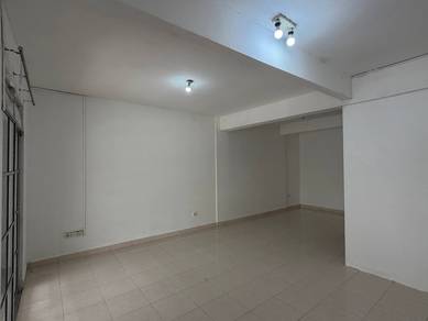 Spacious 5-bedroom Double Storey Terrace for Sale @ Jasmine Park Kulai