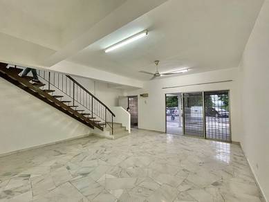 Jalan Pahlawan Seksyen 3 Double Storey Bandar Mahkota vacant