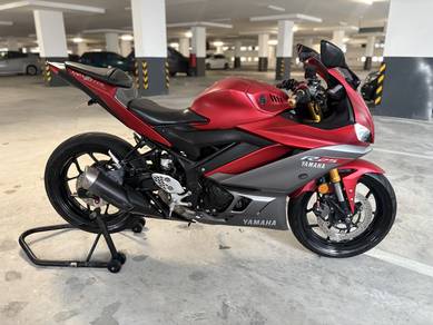 Yamaha YZF-R25 V2 Red Matte 2019 Standard