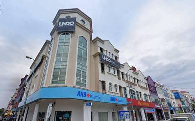 Kota Damansara 3-Storey Shop for Sale | Tenanted to 7-Eleven |