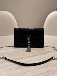 Yves Saint Laurent Kate Tassel Chain Wallet