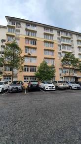 Apartment Taman Topaz-1